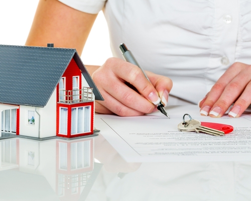 На что обратить внимание при проверке документов при покупке квартиры?